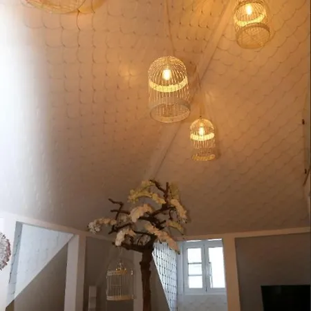 Telhados Do Chiado * ליסבון