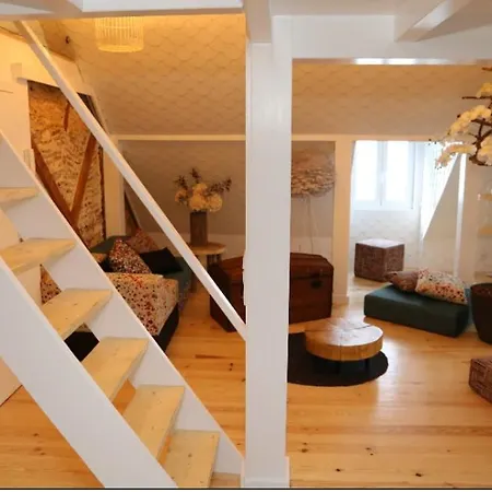 Apartamento Telhados Do Chiado *